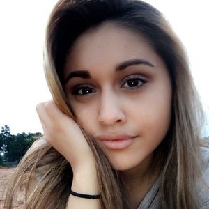 Meet your Posher, Belen carla